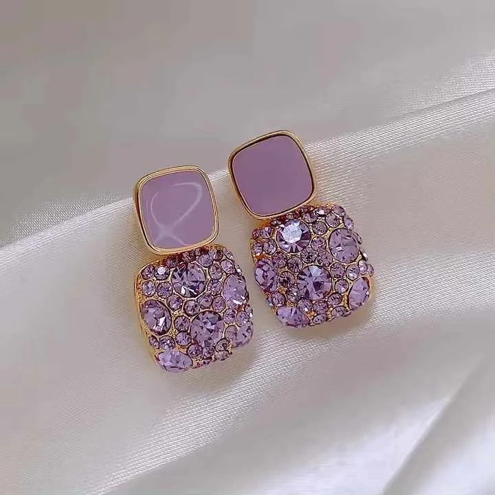 Elegant Cube Shaped Purple Crystal Earring