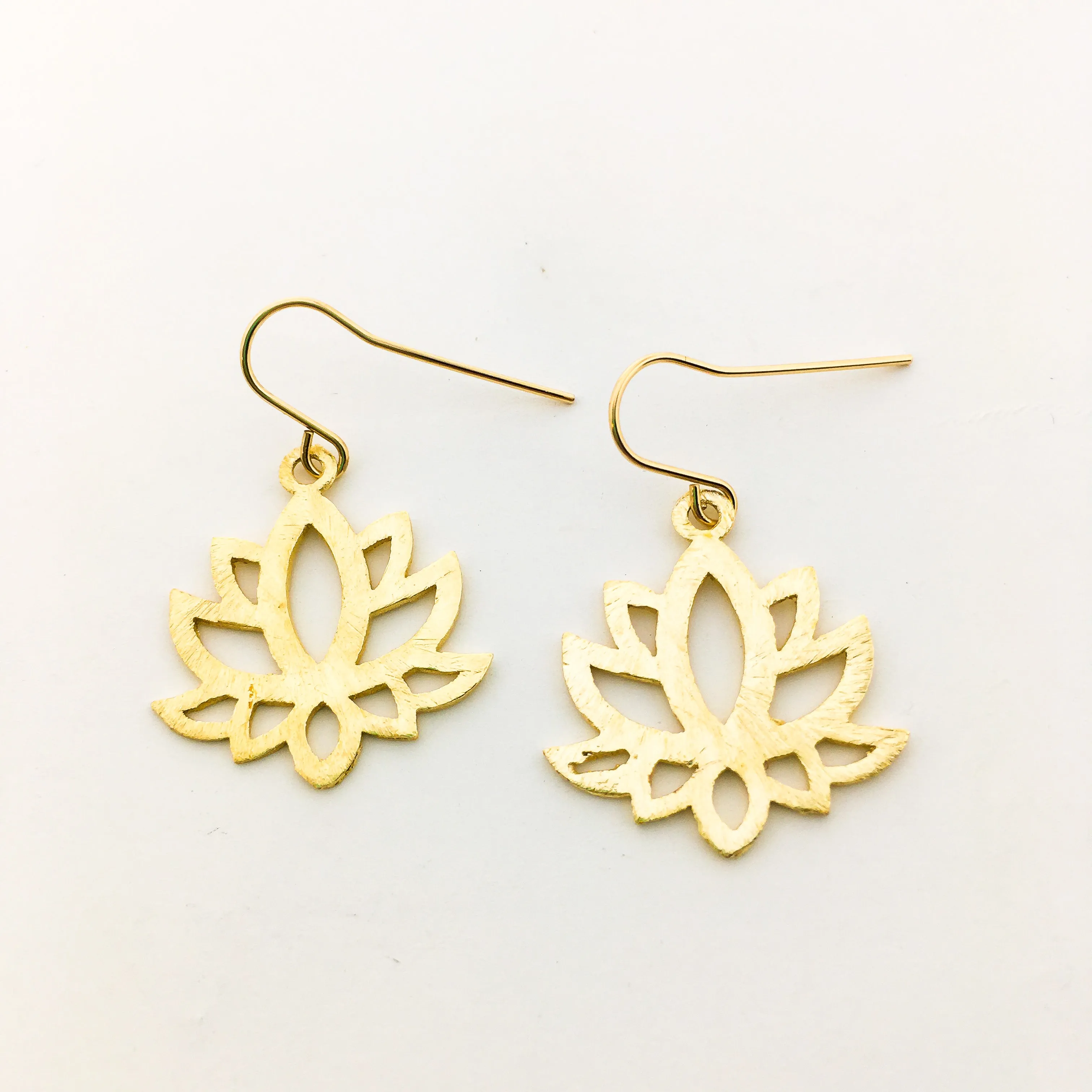Faye Mini Lotus Earrings