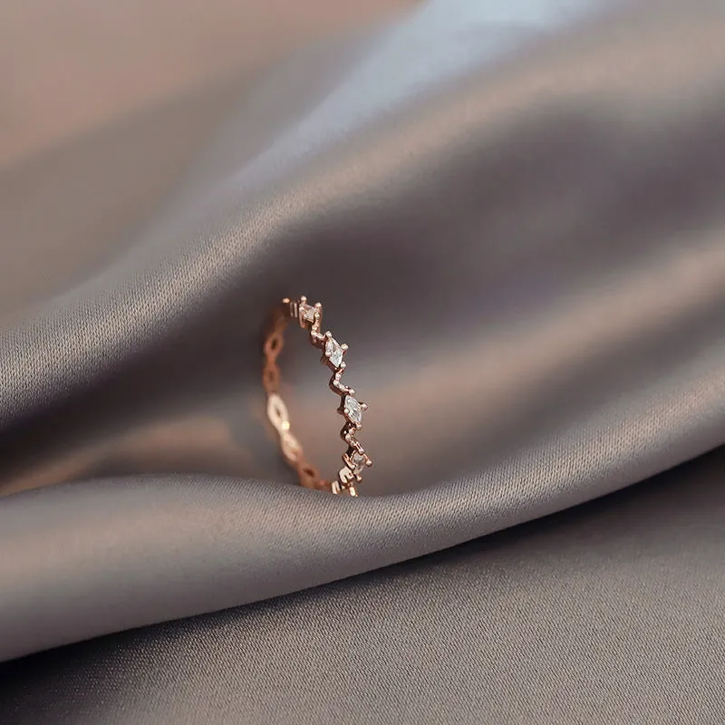 Finger ring trendy girl