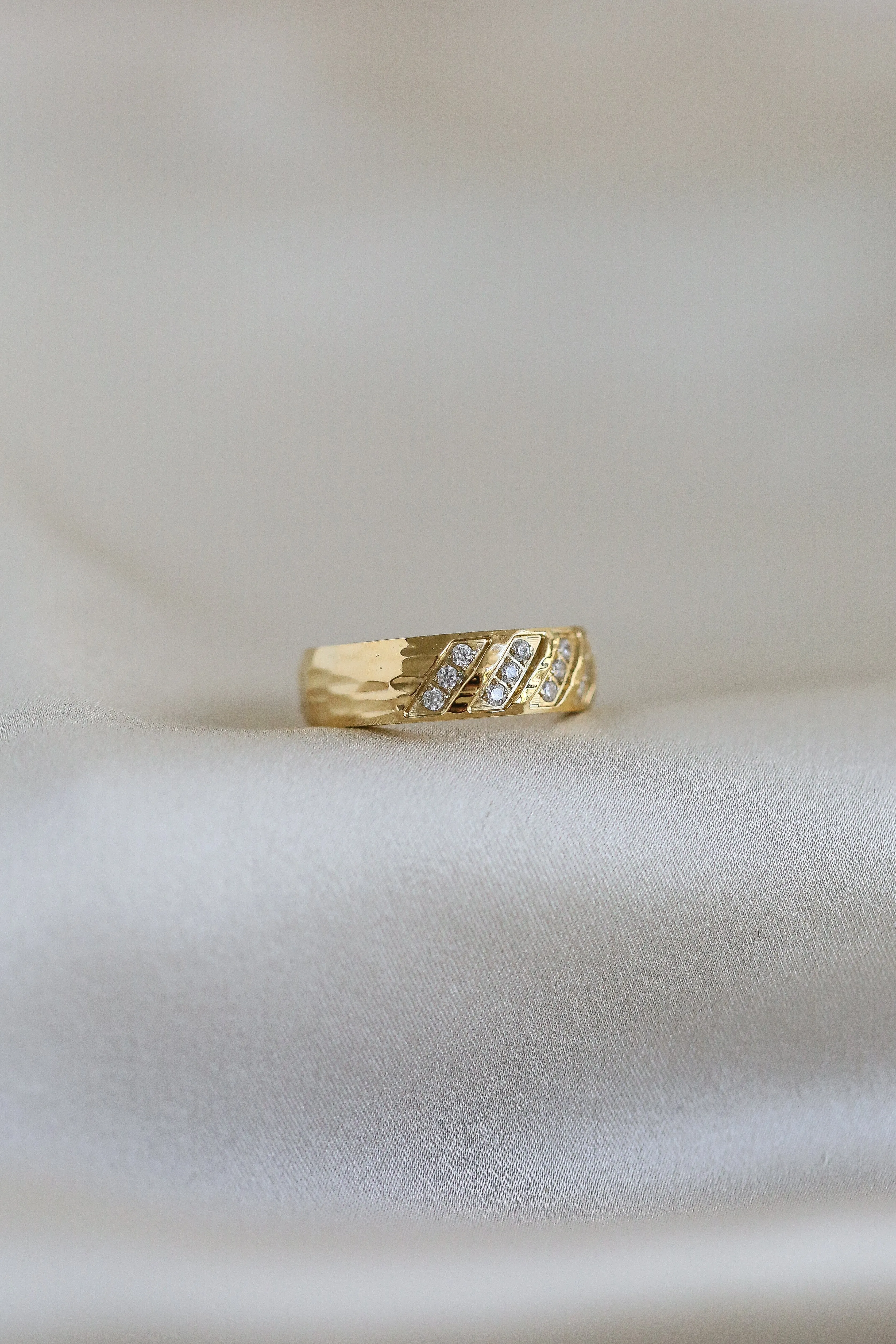 Mia Ring