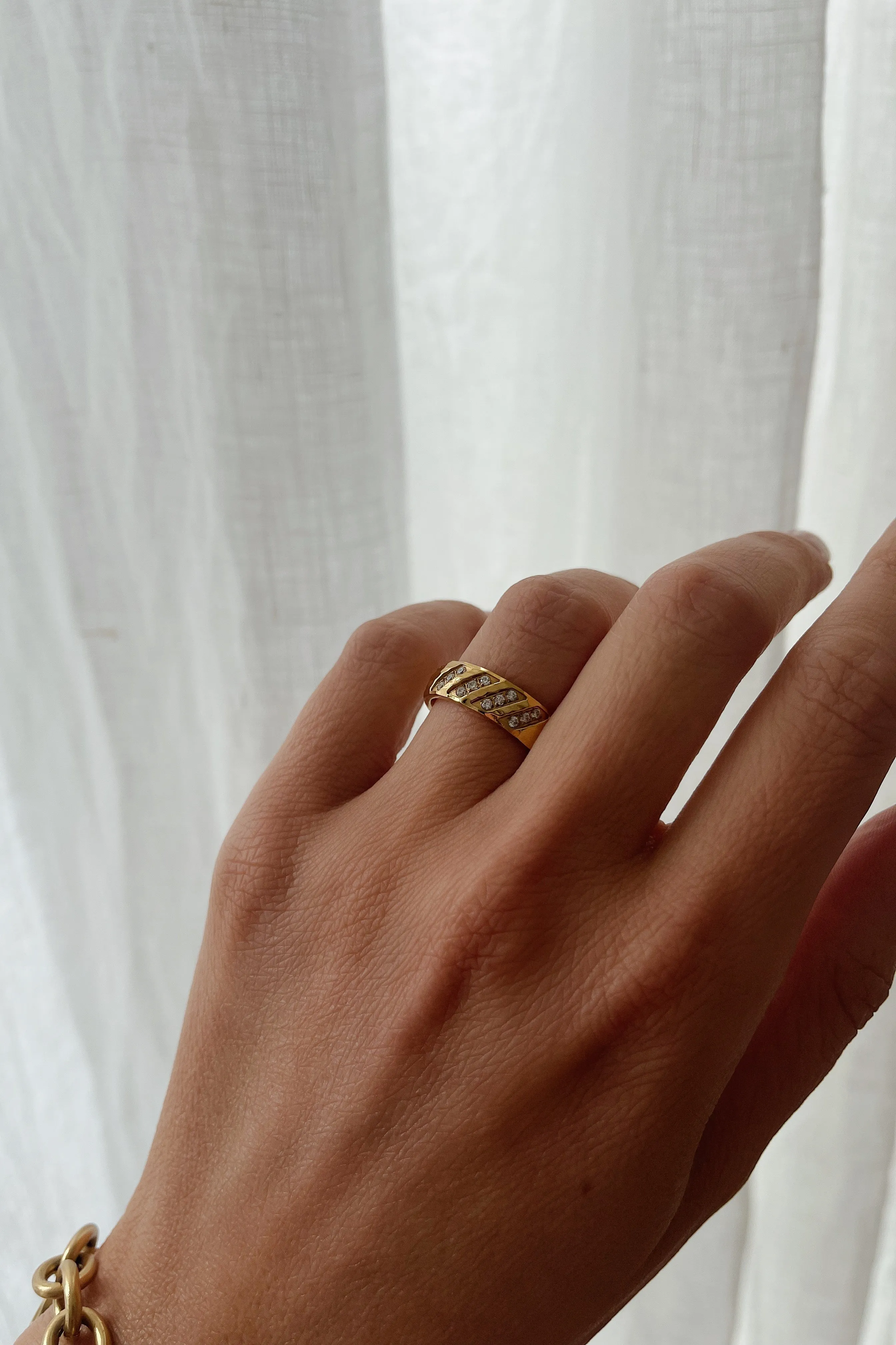 Mia Ring