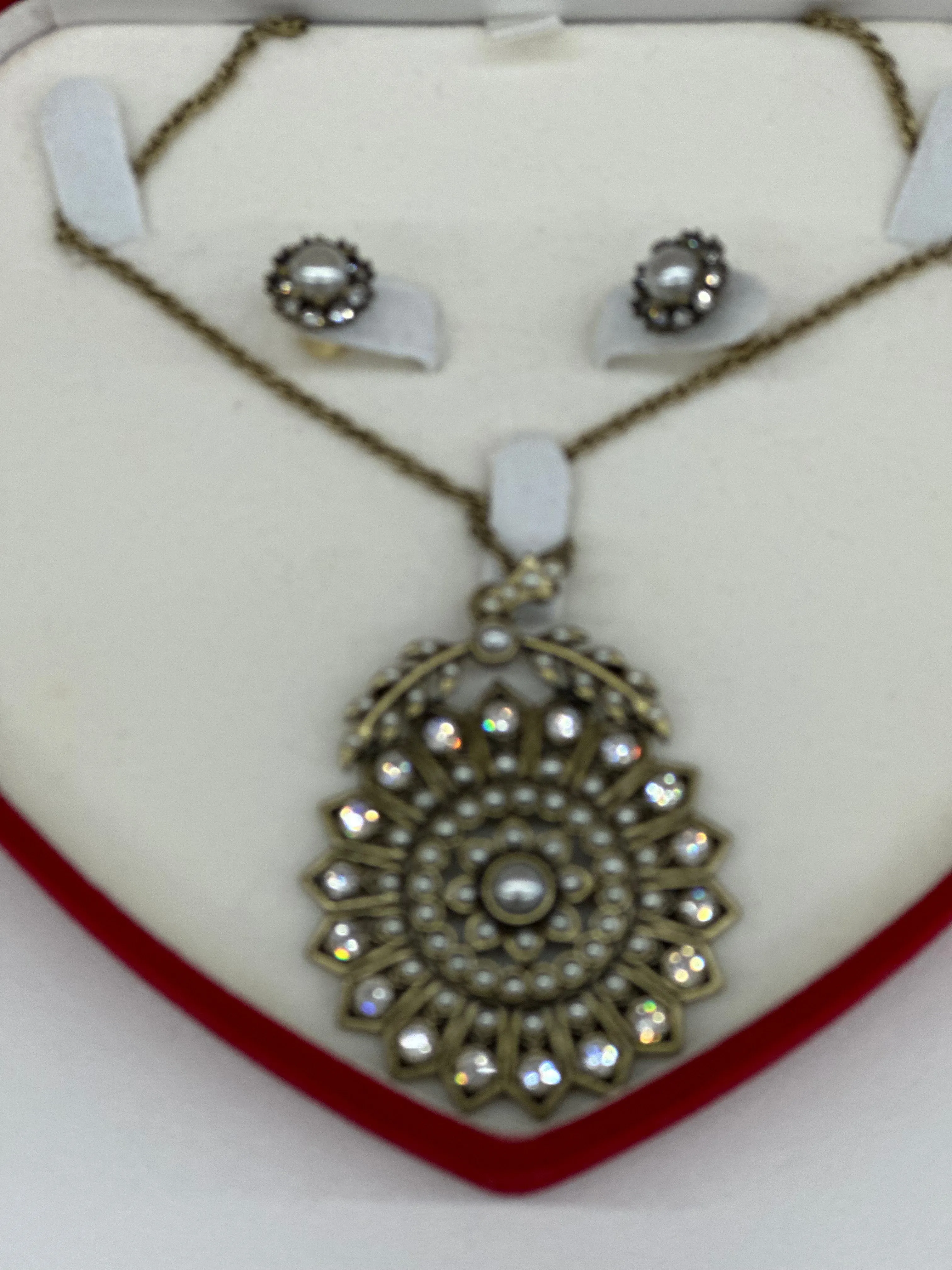 Pearl   Pav Set