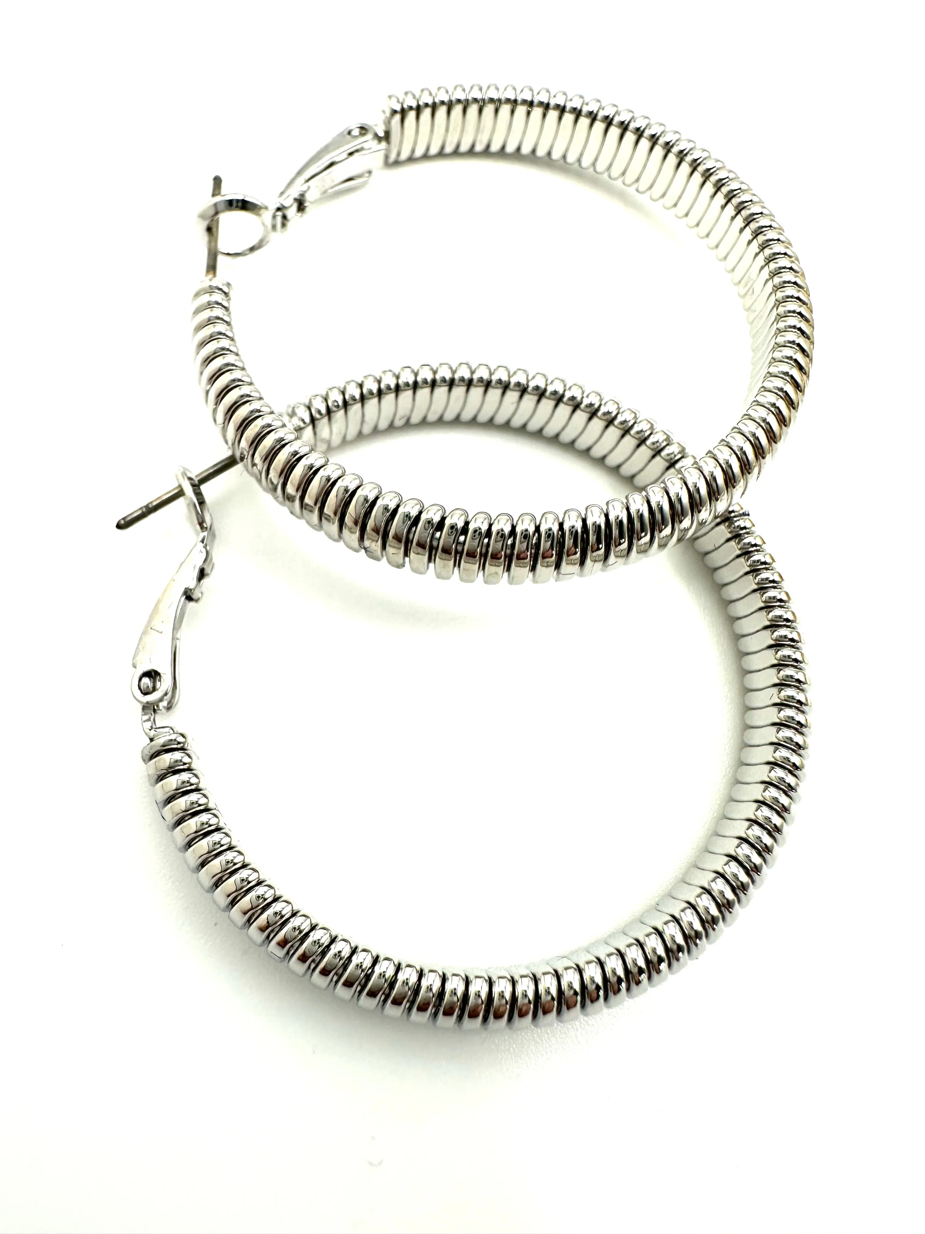 Ribbed Hoops