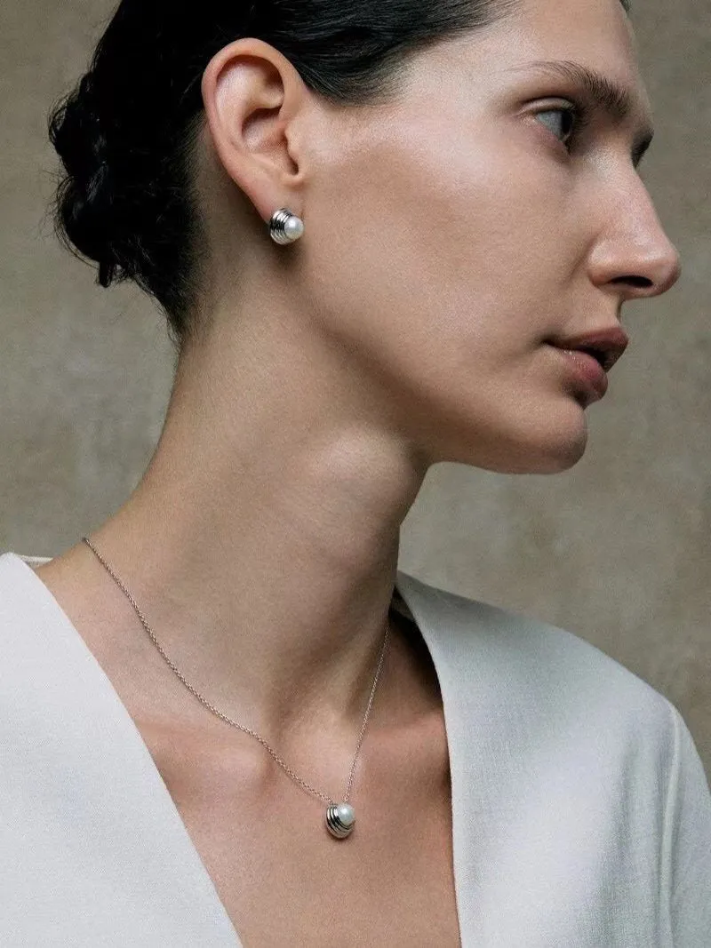Simple Spiral Pearl Pendant Chain Necklace