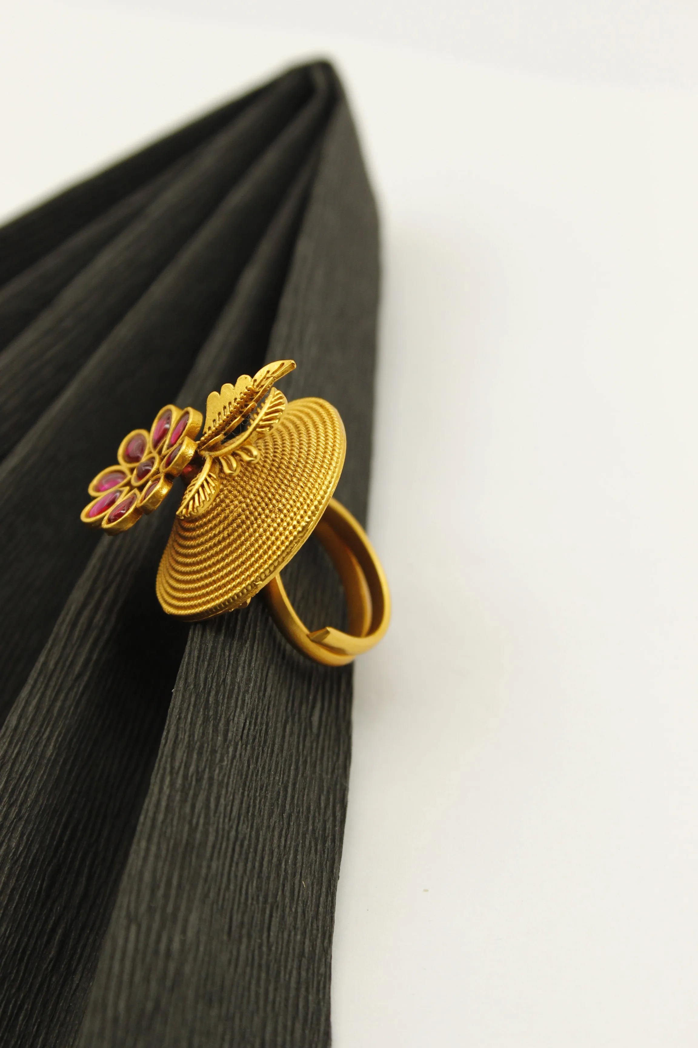 STYLISH MATTE RING