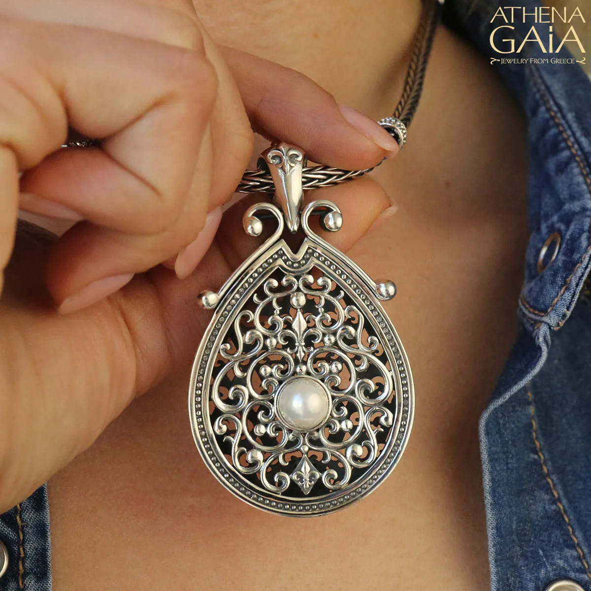 The Fleur De Lis Synergy Pendant